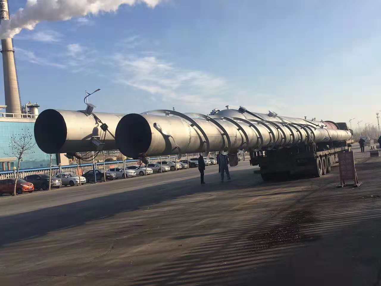 初冷塔器發(fā)貨